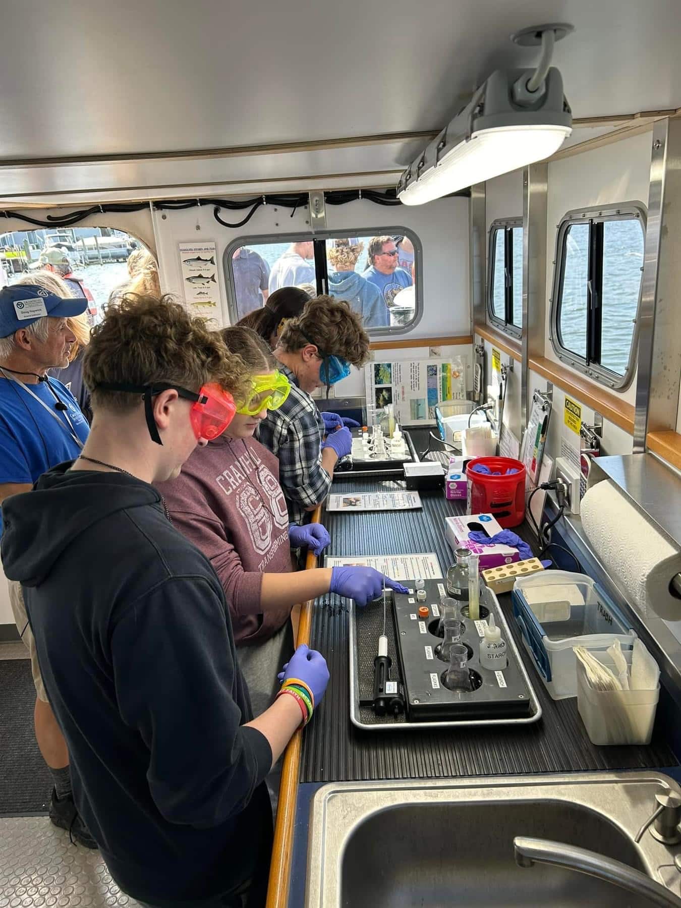 Calvary students learning science